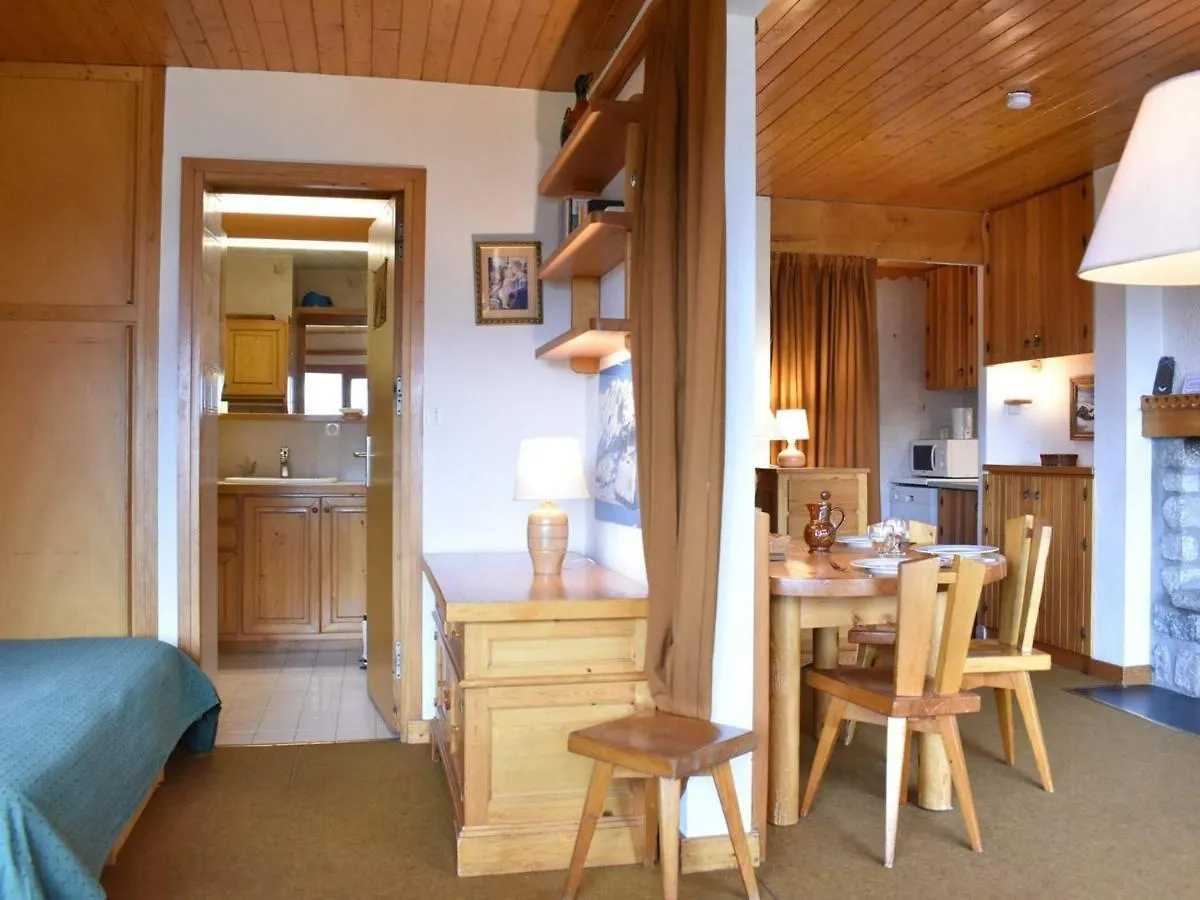 Studio Divisible 4 Pers. A Meribel, A 100M Des Pistes Et 150M Des Commerces - Fr-1-180-72 Francie