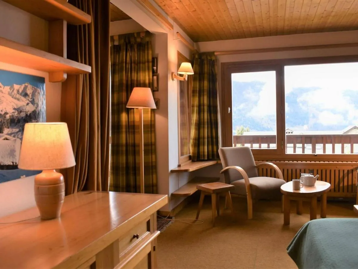 Studio Divisible 4 Pers. A Meribel, A 100M Des Pistes Et 150M Des Commerces - Fr-1-180-72 0*,