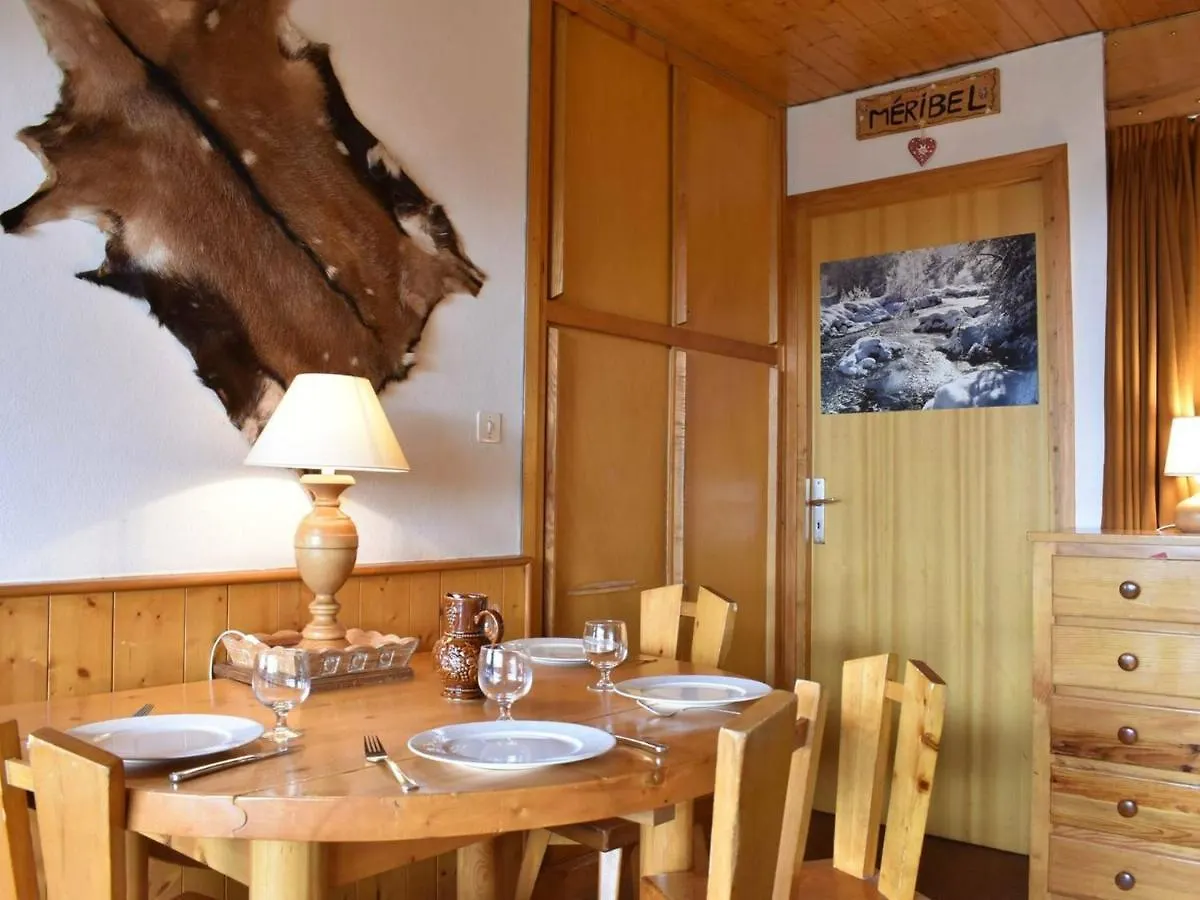 Studio Divisible 4 Pers. A Meribel, A 100M Des Pistes Et 150M Des Commerces - Fr-1-180-72